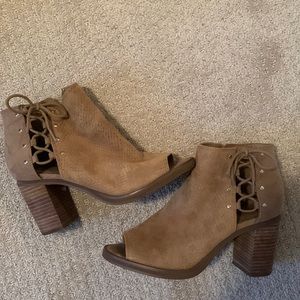 9 West Brown Suede Booties